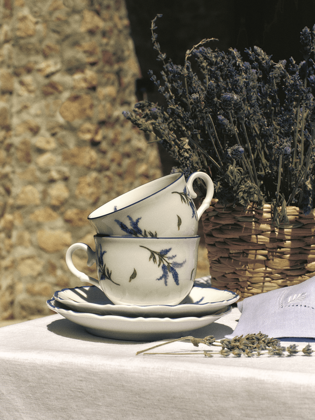 001002301082 _Xicara_de_Cha_Provence_2--1-.png